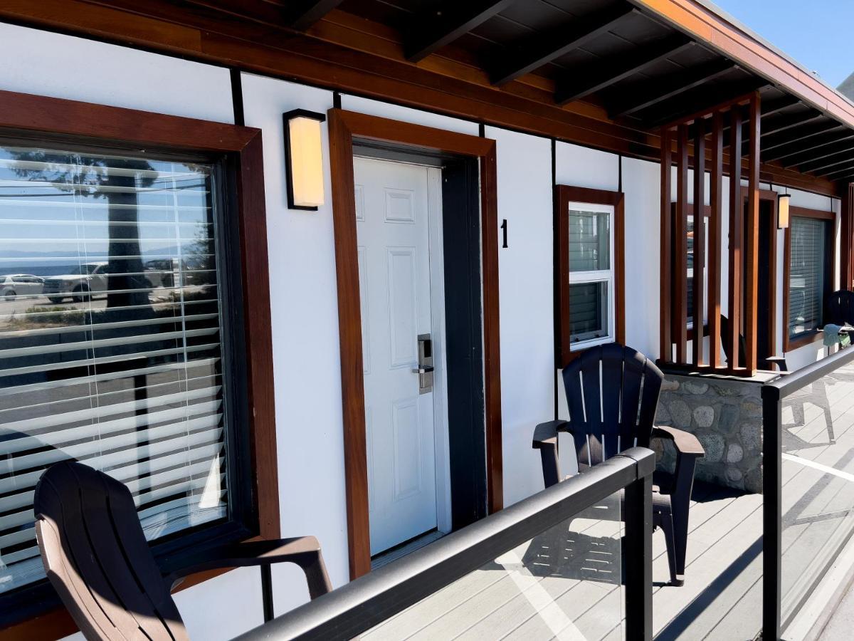Oceanside Villas Sechelt Esterno foto