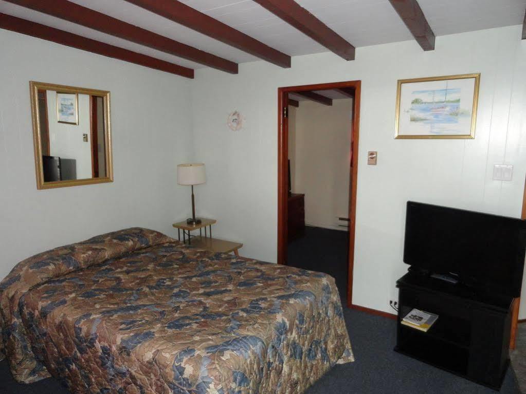 Oceanside Villas Sechelt Esterno foto